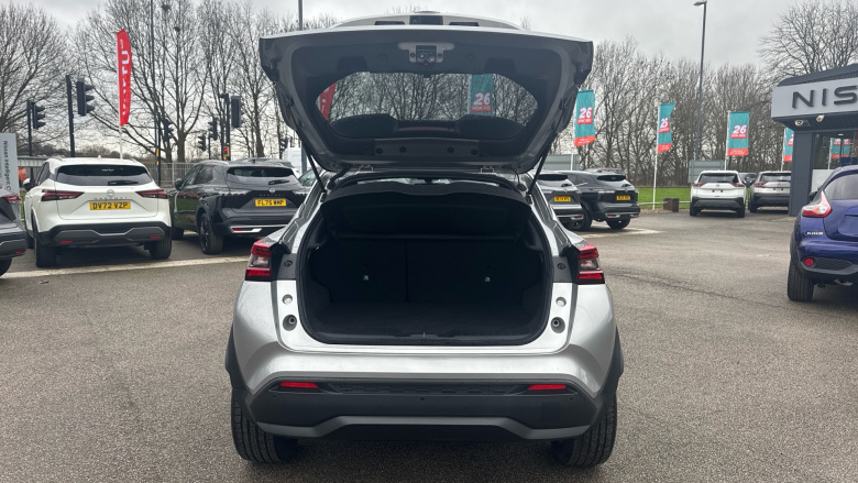 Nissan Juke 1.0 DiG-T Tekna 5dr Petrol Hatchback